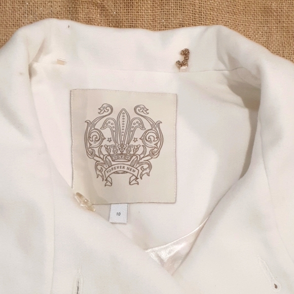 Size 10 Forever New Coat winter jacket flared - Picture 3 of 5